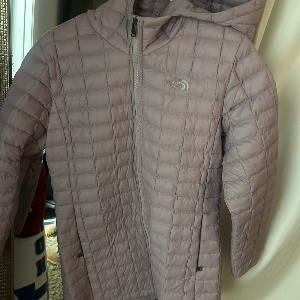 The North Face Purple Puffer Jacket Lightweight Insulated